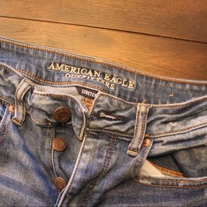 American eagle boy friend distressed jeans🤩